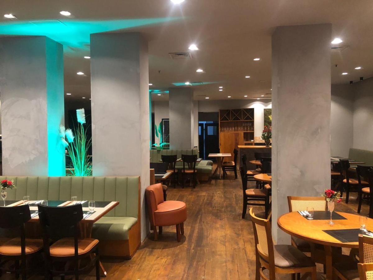 Apart-Hotel De Luxo Em Lourdes ベロ・オリゾンテ エクステリア 写真